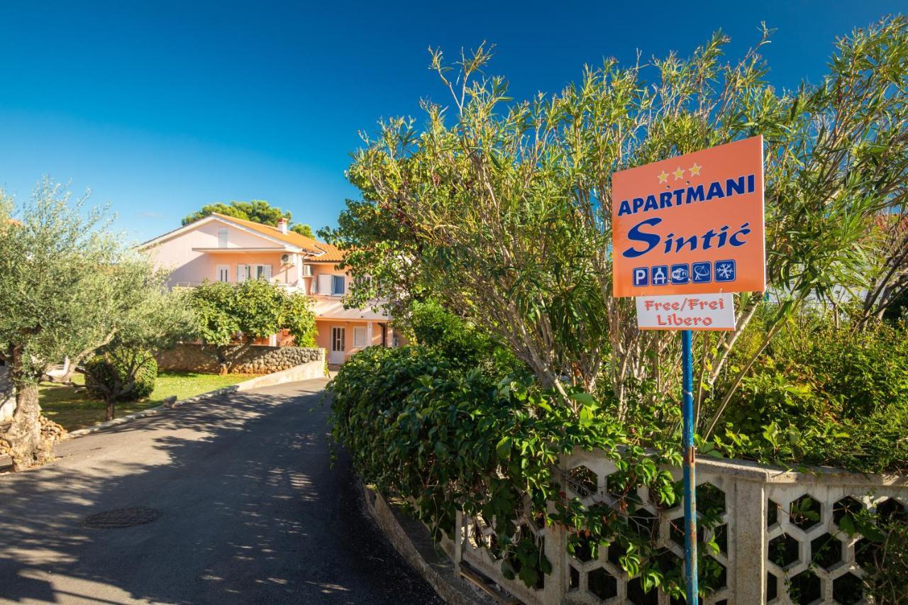 2-Bedroom Krk Apartment - Near Krk Beaches & Town! Krk Town Extérieur photo